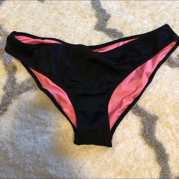 PINK Victoria's Secret Other - Scrunchie butt swim bottoms